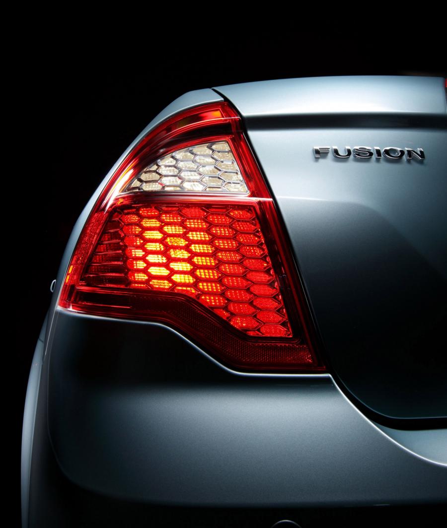 Ford Fusion 2010 года  (фото 9 из 28)